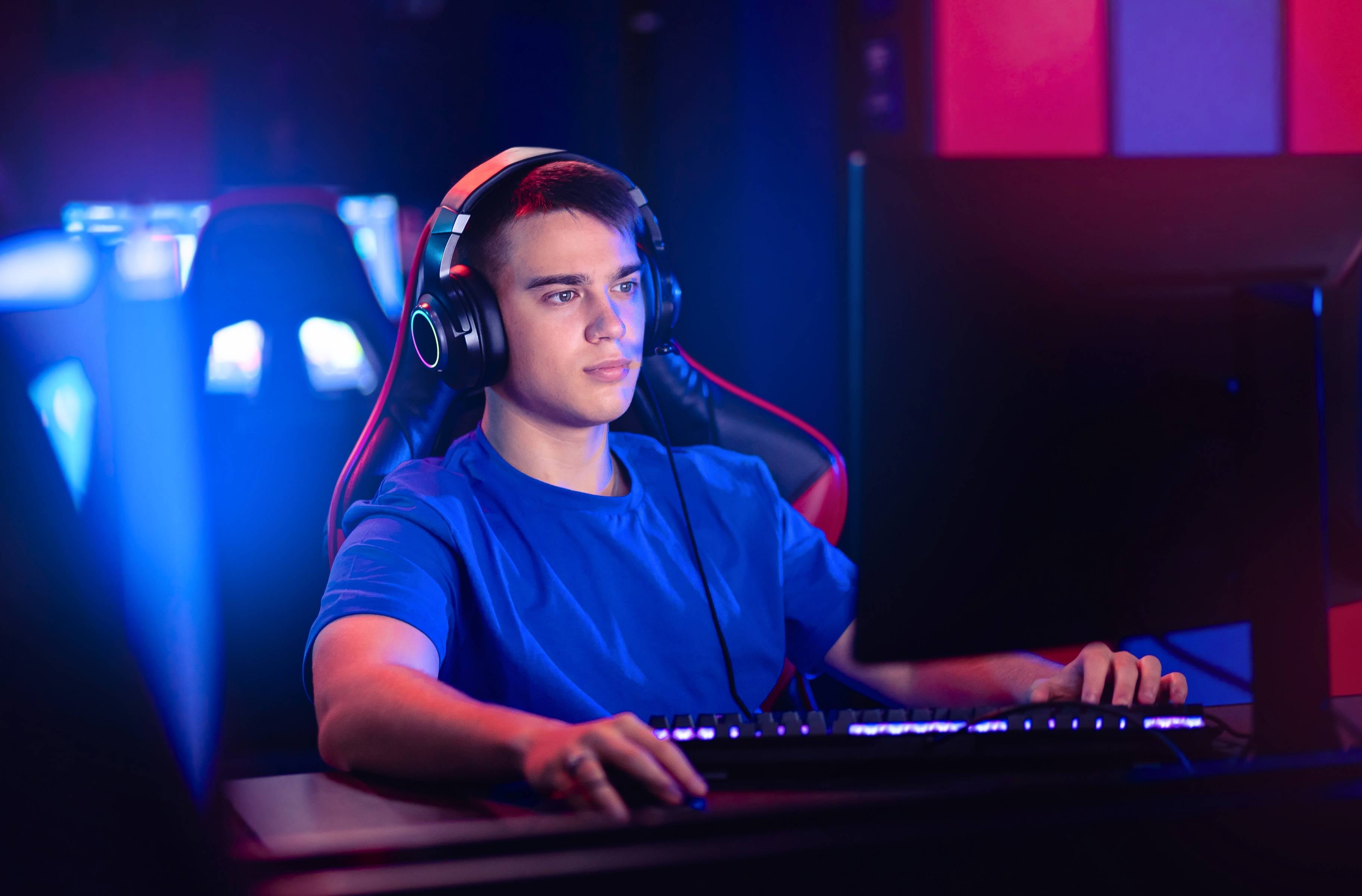 Photo inspiration: Computer Gamers Eye Health Reference: Eyes On The Prize Eye Care Tips For Gamers