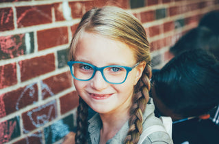 Lunettes pour enfants: les tendances de la saison