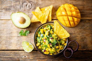 Salsa à la mangue et chips