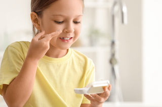 À quel âge un enfant peut-il porter des lentilles cornéennes?