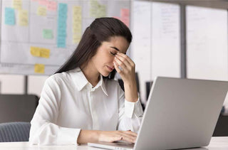 Est-ce que la fatigue visuelle peut donner des maux de tête?