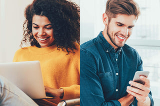 un homme et une femme qui regarde leur iPad et leur téléphone intelligent